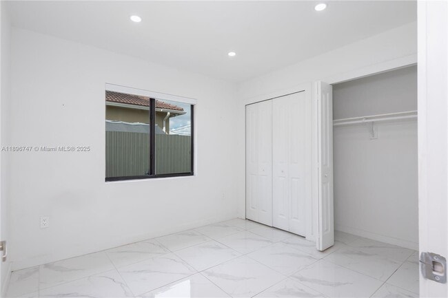 Building Photo - 2492 NW 44th St