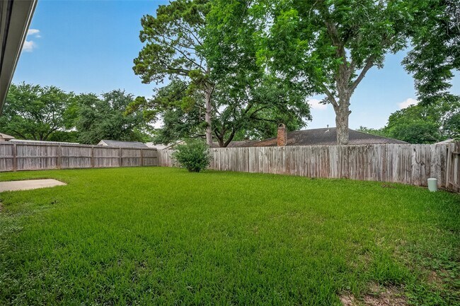Building Photo - 16451 Cavendish Dr