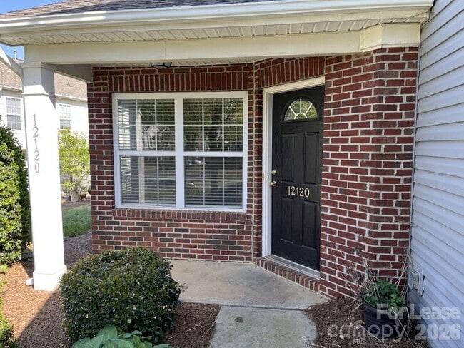 Building Photo - 12120 Stratfield Pl Cir