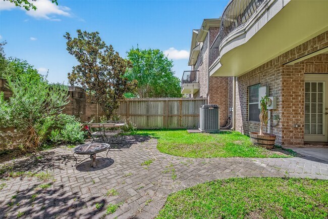 Building Photo - 7926 Stoneyway Dr