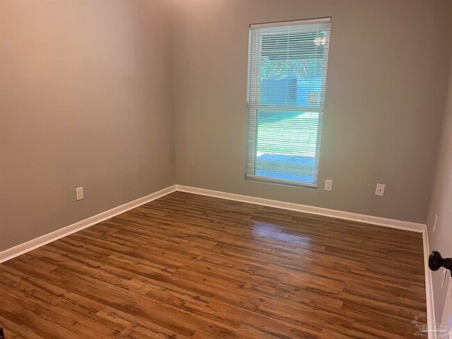 Building Photo - 3238 Santa Rosa Dr