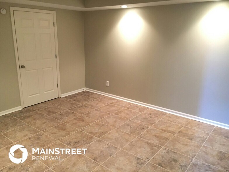 Building Photo - 160 Laurel Oak Ln