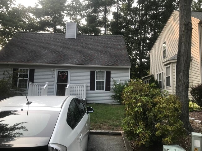 Building Photo - 16 Bowstring Way