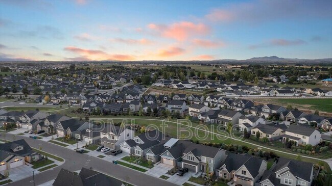 Building Photo - 10238 Hazy Gln Dr