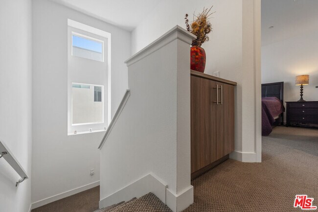 Building Photo - 9942 Artesia Blvd