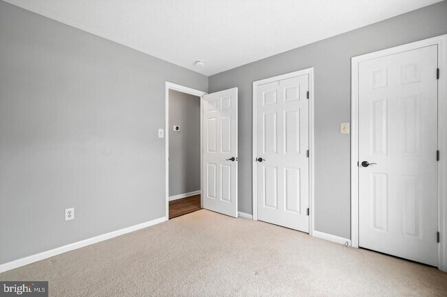 Building Photo - 611 Himes Ave