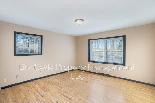 Building Photo - 10764 64th Ave