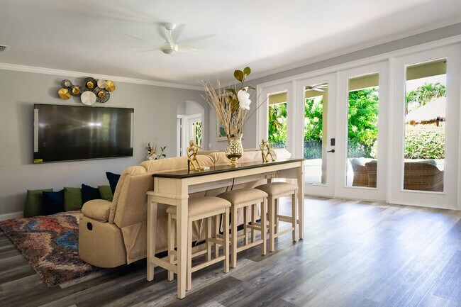 Building Photo - 5569 SE Hammock Reserve Terrace