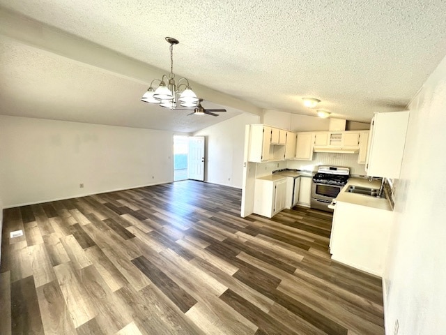 Building Photo - 560 Ramar Rd