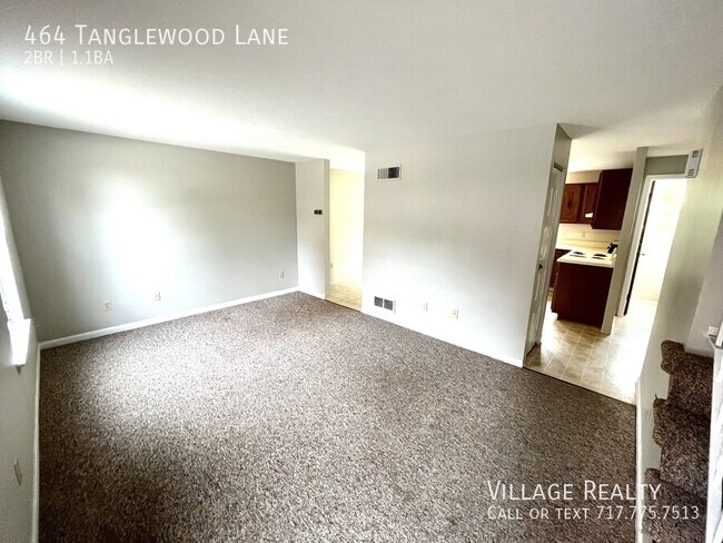 Building Photo - 464 Tanglewood Ln