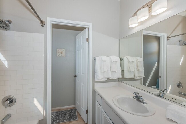 Building Photo - Beautifully Furnished Carlsbad Rental Near...
