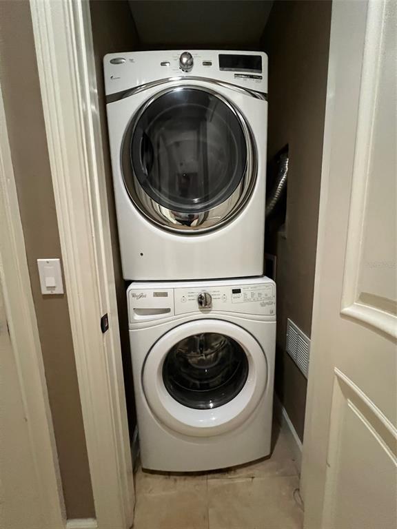 Building Photo - 325 NW 14th St