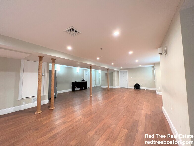 Building Photo - 1778 Commonwealth Ave