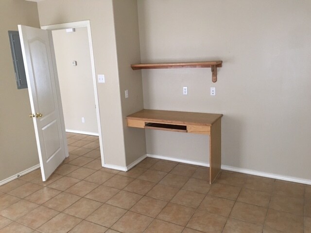 Building Photo - 2607 Cervantes Ave