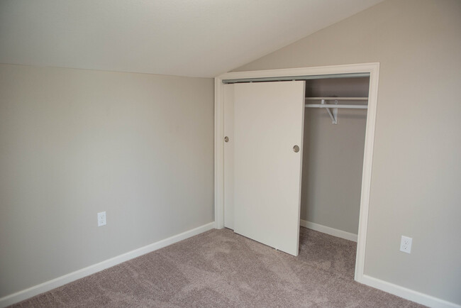 Building Photo - Remodeled house, yard, Granite, Stainless ...