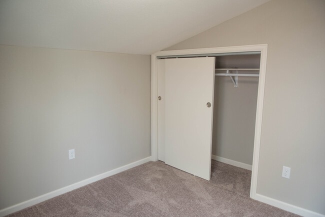 Building Photo - Remodeled house, yard, Granite, Stainless Steel appliances