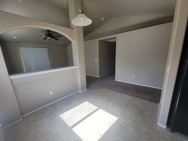 Building Photo - Rambler in kennewick