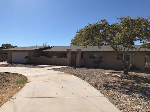 Building Photo - 3-Bedroom Hesperia Home on a Large Lot!