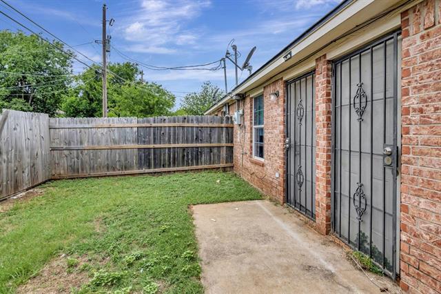 Building Photo - 1418 E Mulkey St