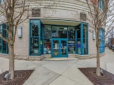 Building Photo - 340 W Superior St