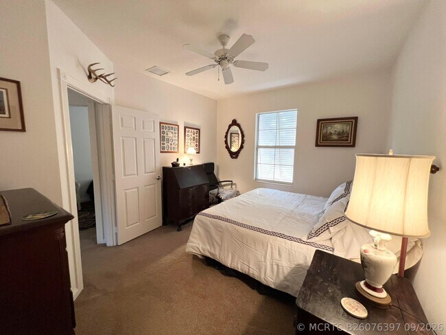 Building Photo - 2913 E Community Dr