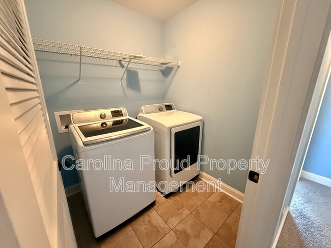 Building Photo - 1808 Fox Den Way