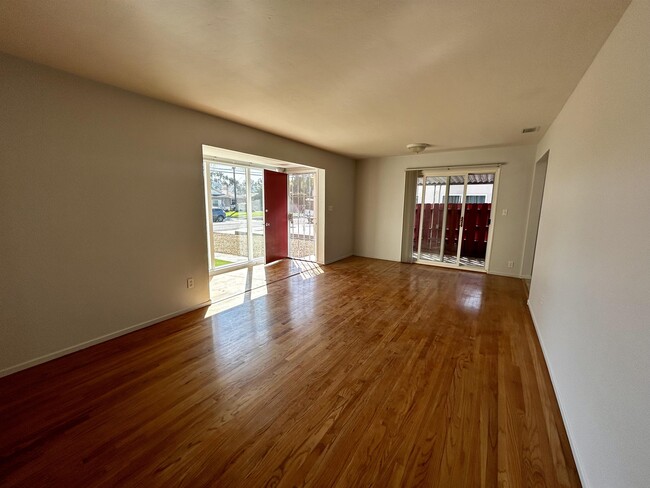 Building Photo - 4830 Elsa Rd