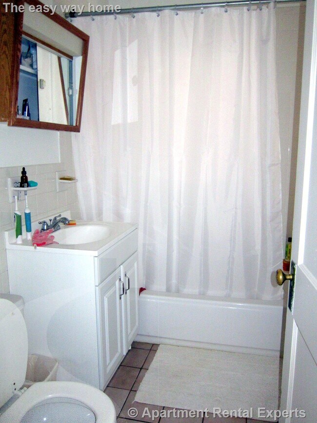 Building Photo - 163 Summer St