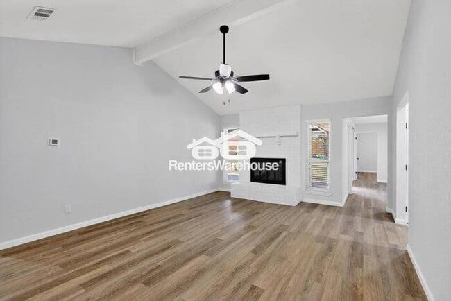 Building Photo - Completely ReFreshed Grapevine Rental