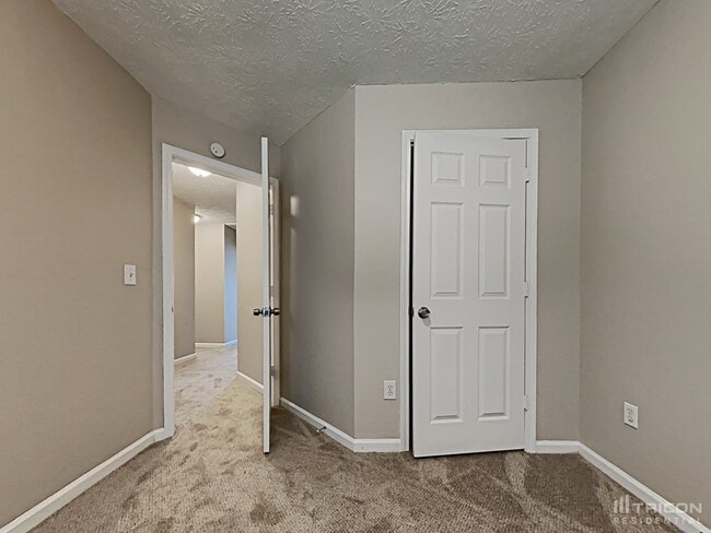 Building Photo - 563 Fielding Ct