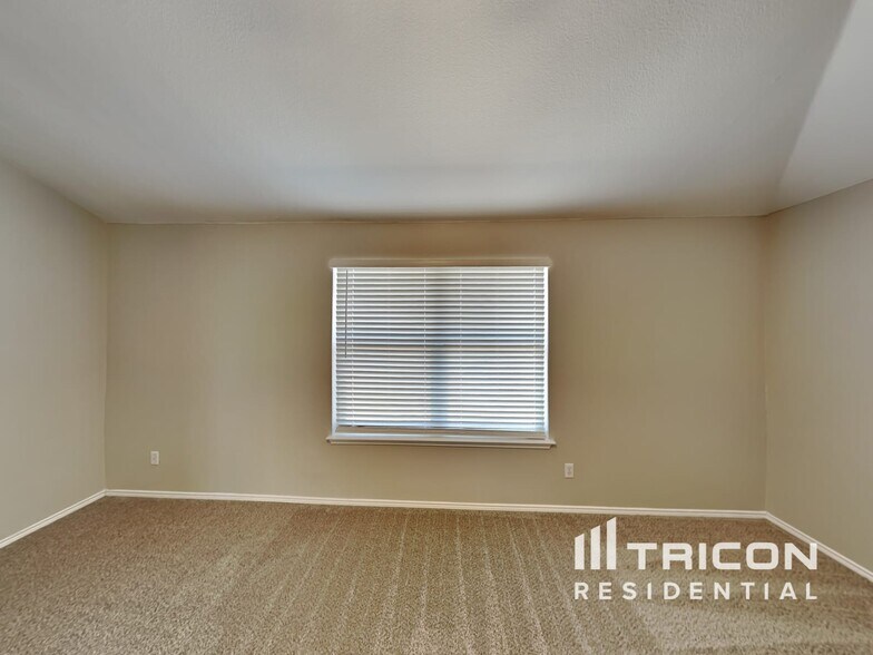 Building Photo - 1575 Wildflower Dr
