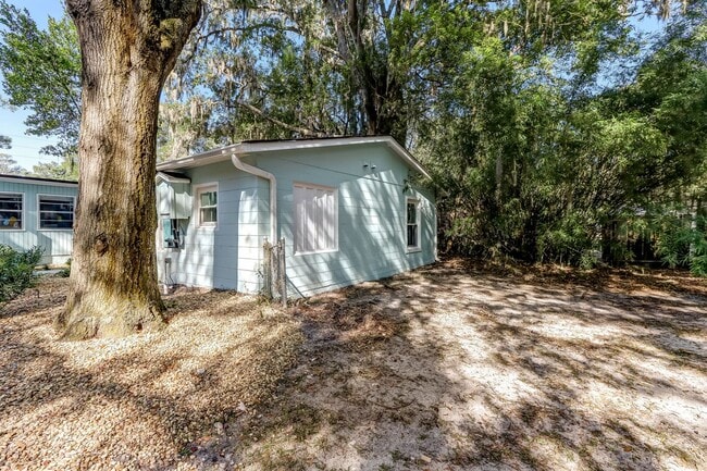 Building Photo - Amelia Island Cottage