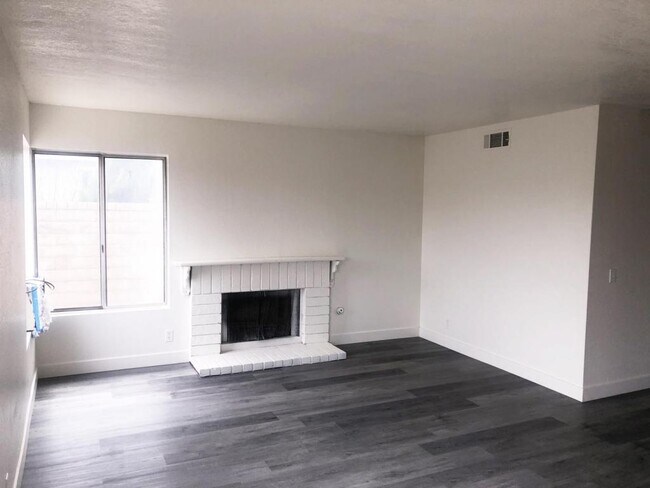 Building Photo - 37158 26th St E