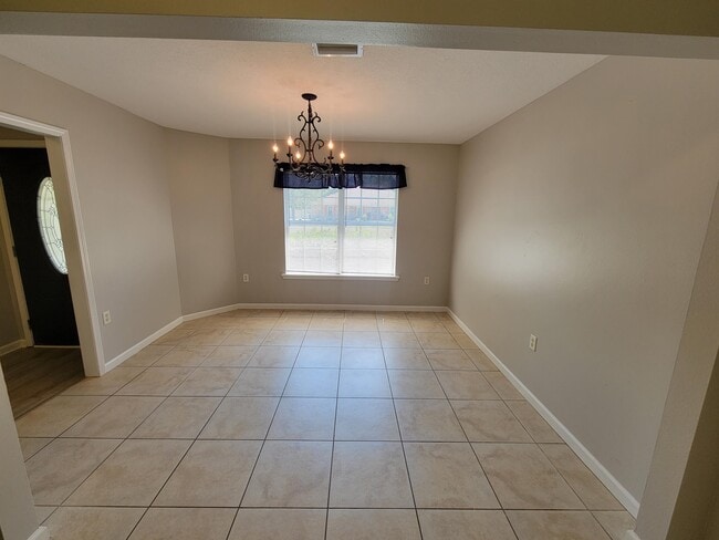 Building Photo - 7288 Mossy Oaks Ct