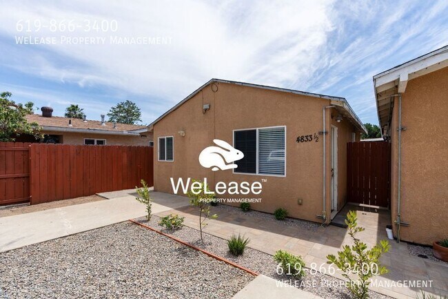 Building Photo - 4833 1/2 Lantana Drive-