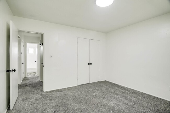 Building Photo - 4343 Idaho St