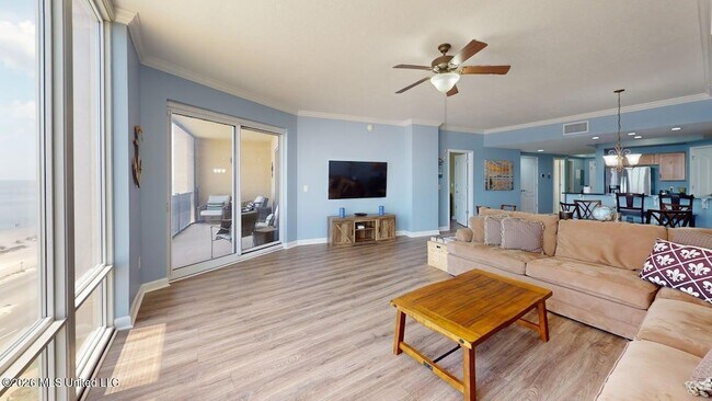 Building Photo - 1200 Beach Dr