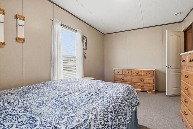 Building Photo - Fully Furnished 3-Bed, 2-Bath Home in Gated Community – Move-In Ready!