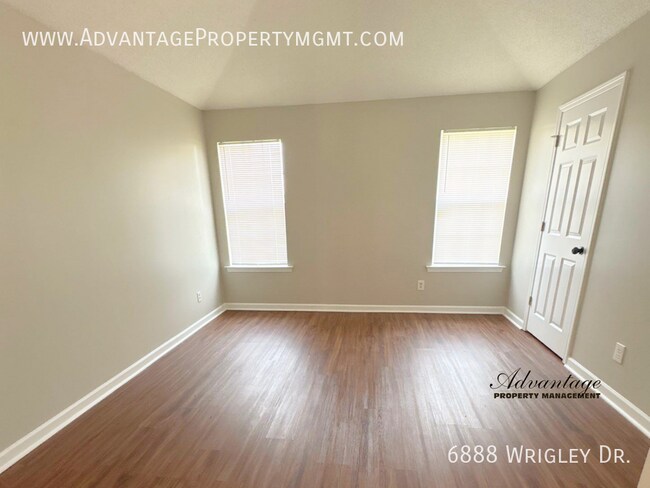 Building Photo - 6888 Wrigley Dr