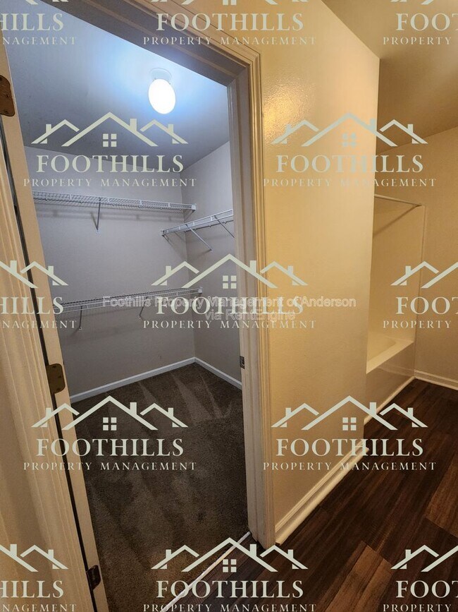 Building Photo - 131 Veranda Cir