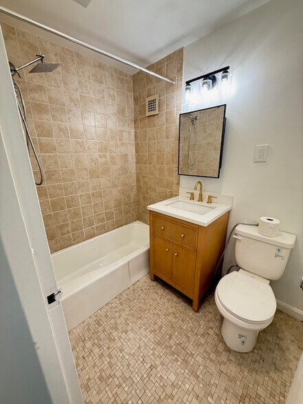 Building Photo - 2500 N Van Dorn St