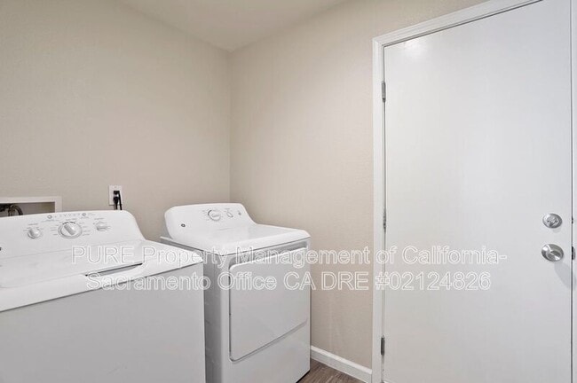 Building Photo - 5512 Amnest Way