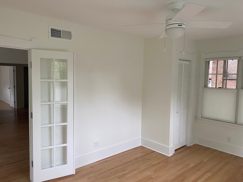 Sunroom/Bedroom 3 - 1108 S Busey Ave