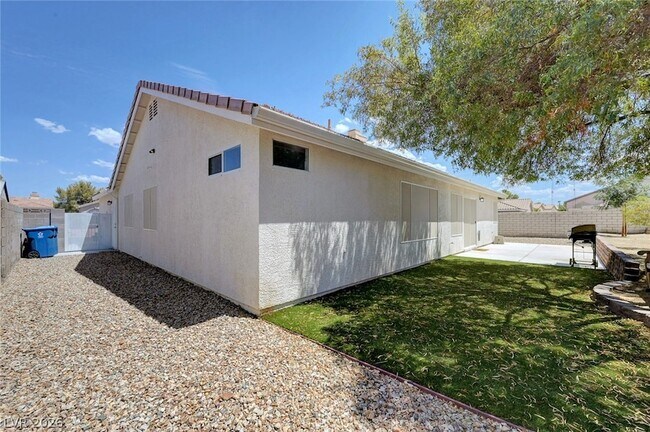 Building Photo - 8863 Haviland Rd