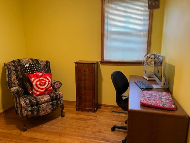 Building Photo - Cozy, One Level Living Ranch