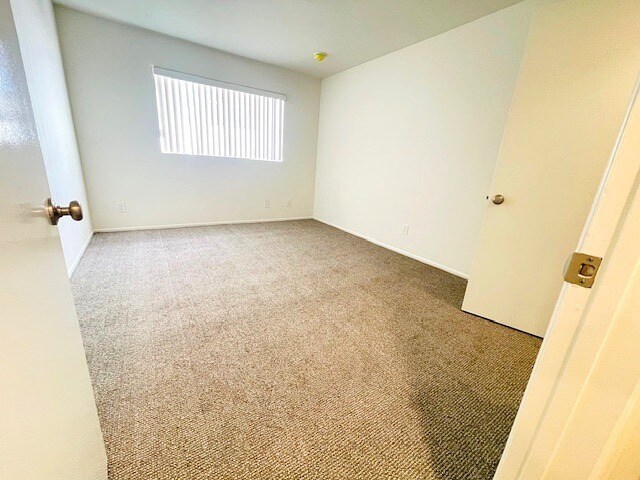 Building Photo - 112 S St Andrews Pl