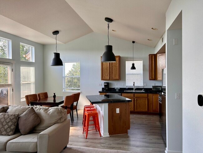 Primary Photo - 9921 E 26th Ave