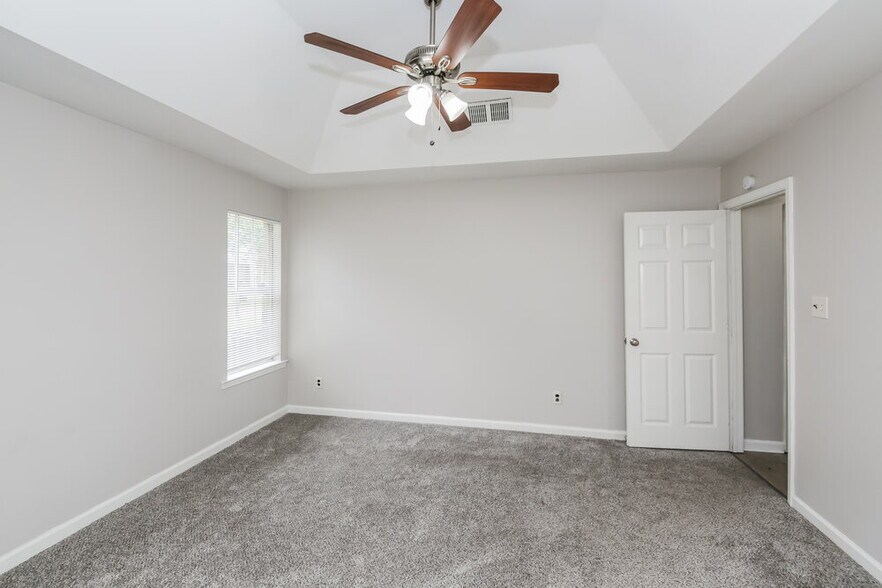 Building Photo - 3875 Neyland Valley Dr