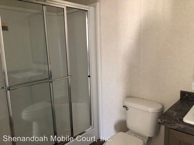 Building Photo - 1405 Front Royal Pike