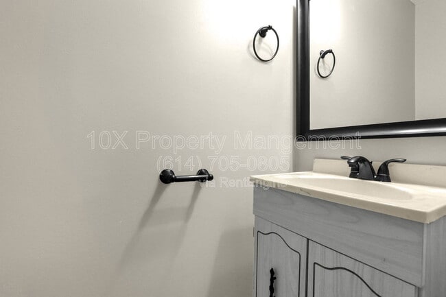 Building Photo - 8707 Glencanyon Dr